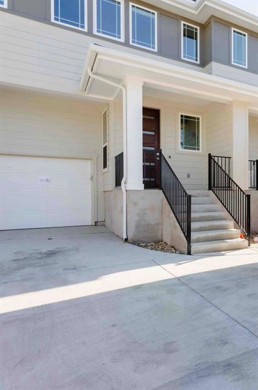 Building Photo - 807 E 16th St