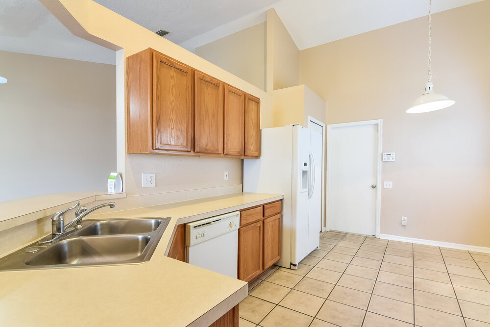 Building Photo - 12614 Midpointe Dr