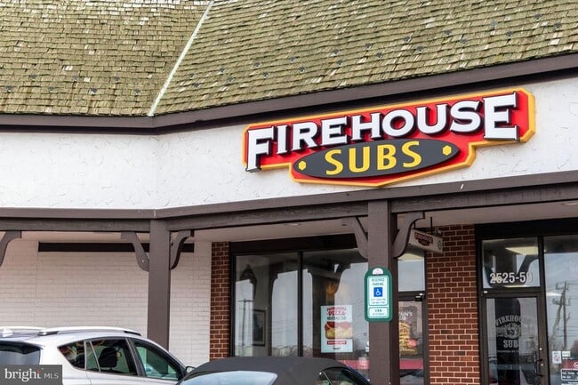 Building Photo - 2558 Banshire Dr