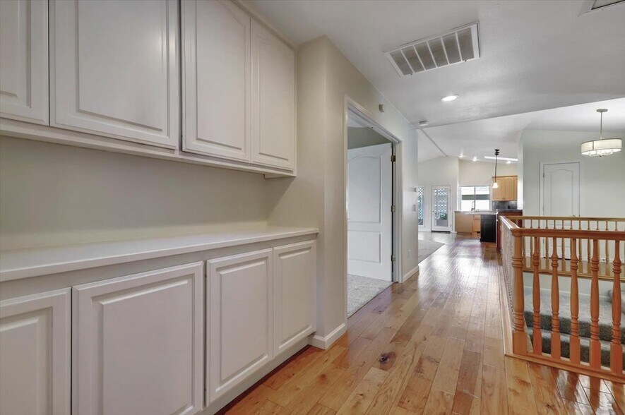 Hall Storage - 18527 Jayhawk Dr