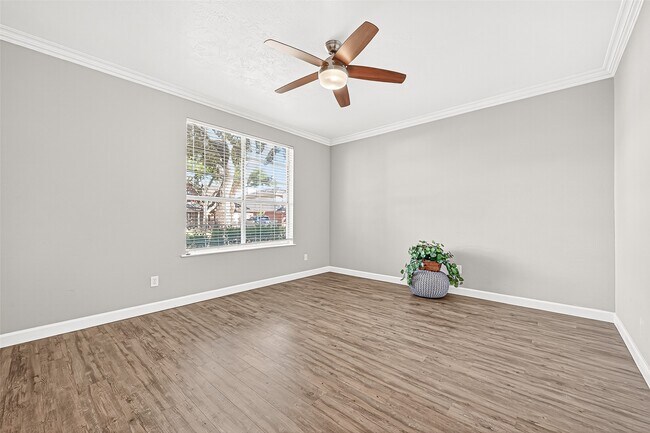 Building Photo - 14015 Wheatbridge Dr