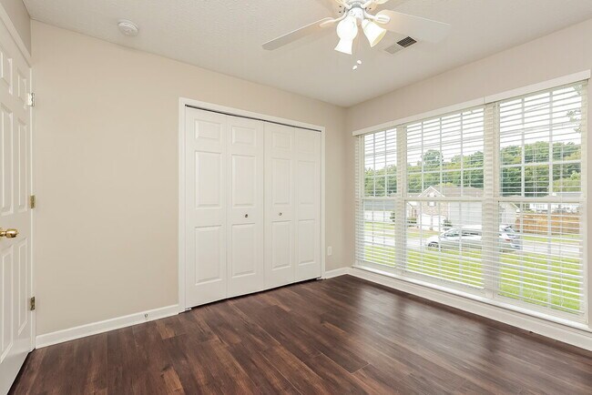 Building Photo - 1301 Connor Ct