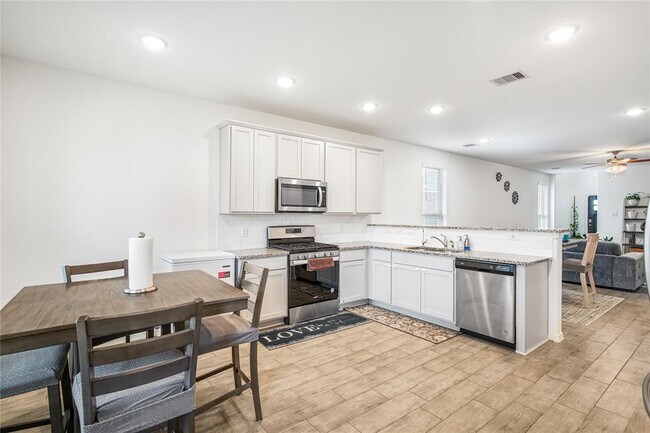 Building Photo - 23003 Bright Lgt Ln