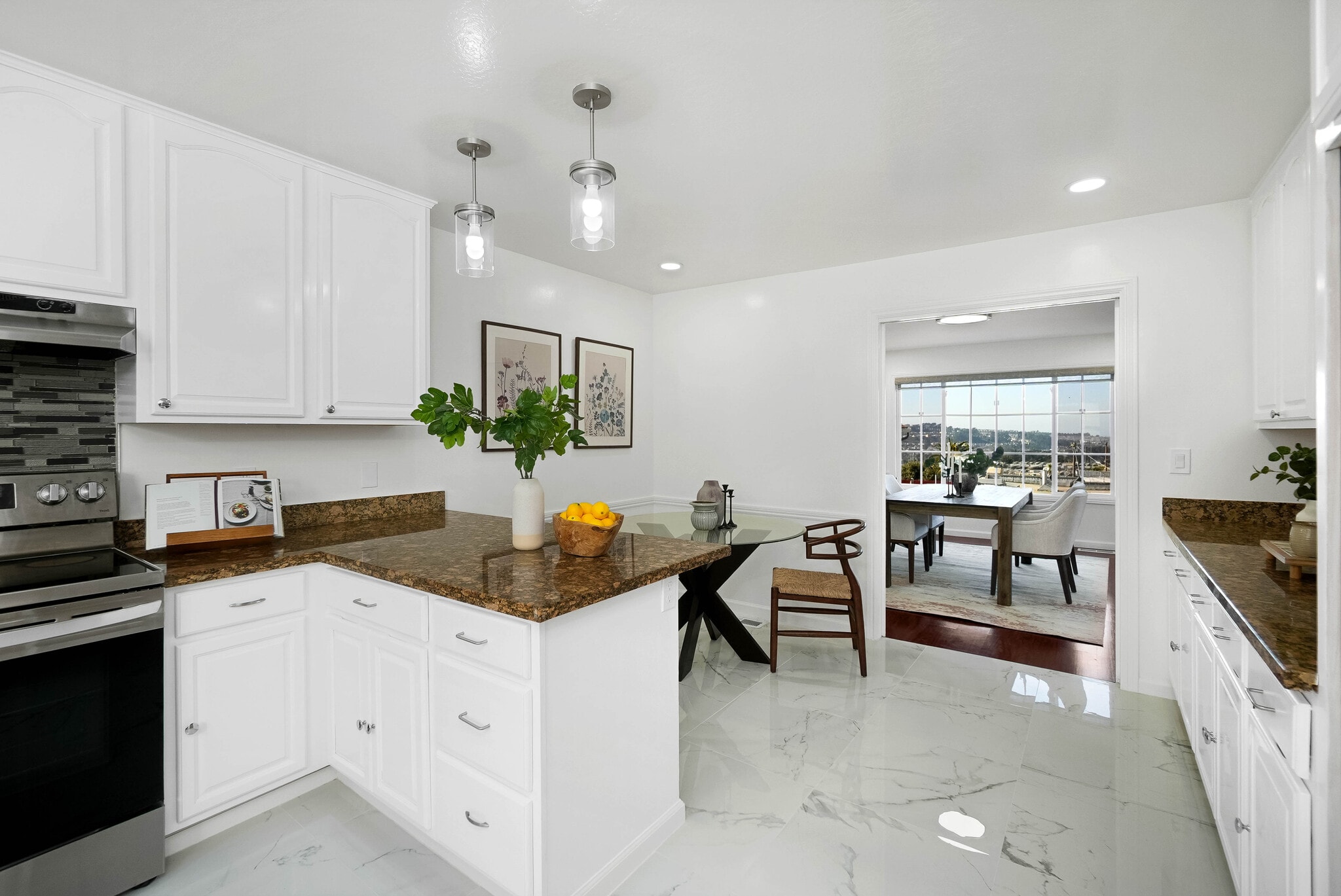 Building Photo - 584 Hillside Blvd