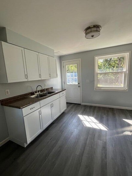 Building Photo - 106 Park Pl