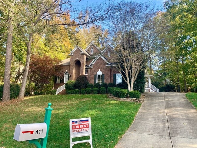 Building Photo - AMAZING Luxurious Residence, Near Educational Facilities, With Upscale Amenities!