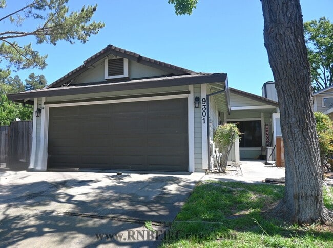 Building Photo - 9301 Quintanna Ct