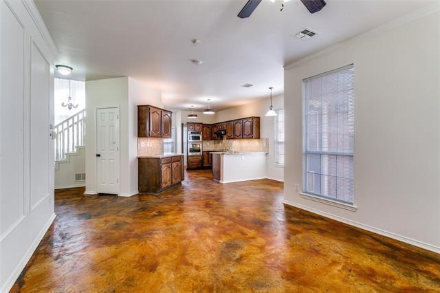 Building Photo - 1649 Bennington Dr