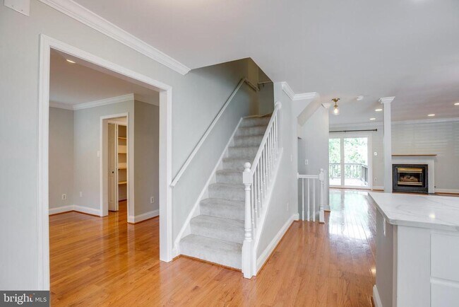 Building Photo - 5610 Gosling Ct