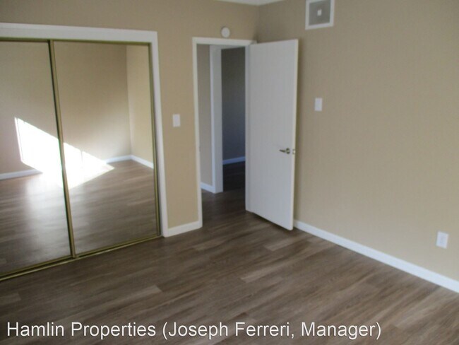 Building Photo - 4369-4379 Hamilton St