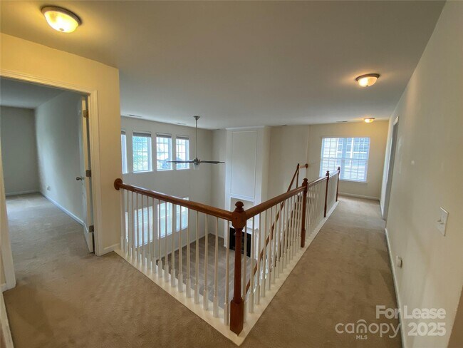 Building Photo - 6512 Manitoba Ln