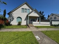 Building Photo - Great 2 bed/1 bath- All utilities included!