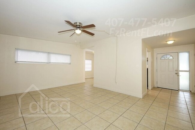 Building Photo - 3392 Bougainvillea Dr