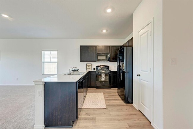 Building Photo - 611 Halfmoon Dr