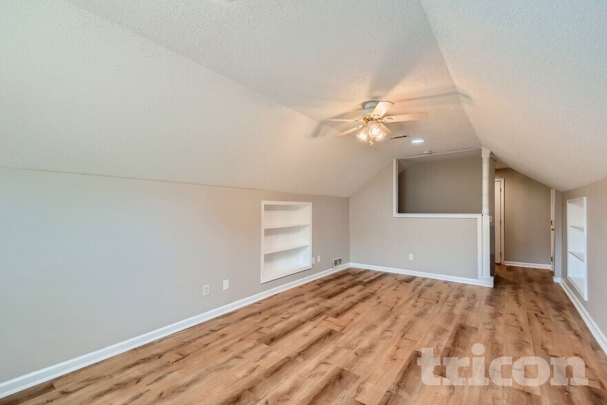 Building Photo - 120 Allen Oaks Way