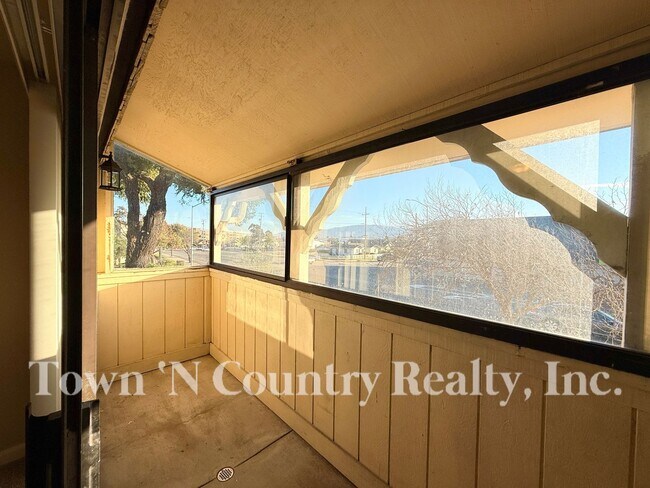 Building Photo - 100 W Rossi St