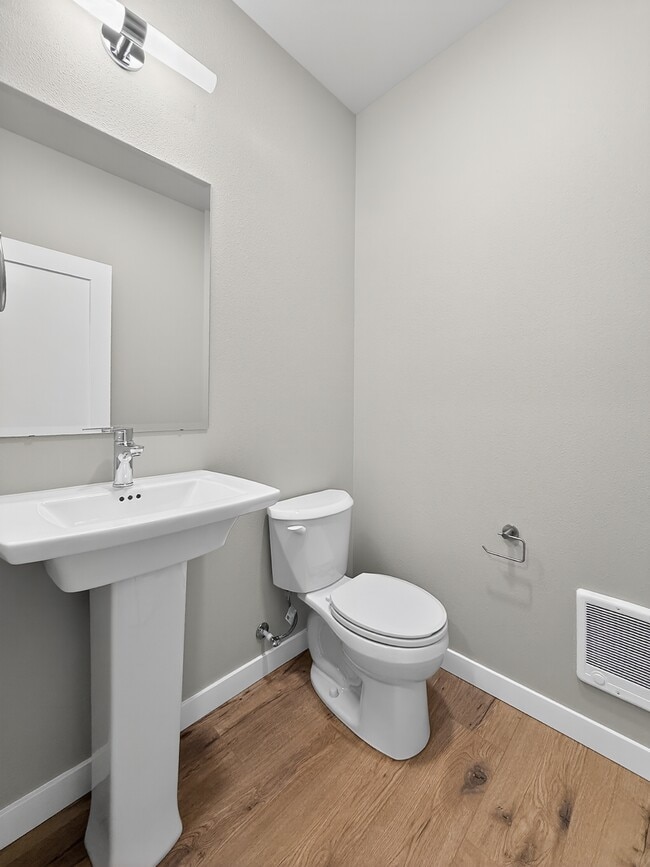 Building Photo - 1322 194th St SE