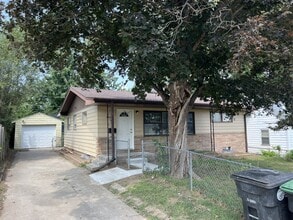 Building Photo - 4018 Redick Ave