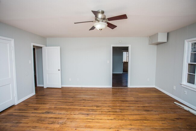 Building Photo - 2408 32nd St