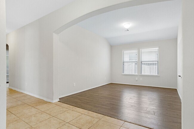 Building Photo - 1601 Katydid Ct