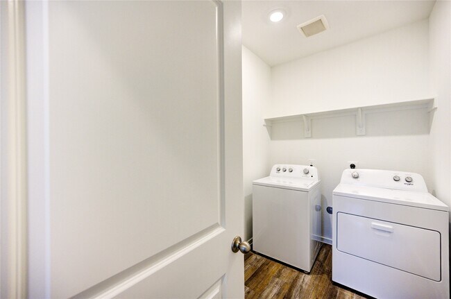 Building Photo - 27203 Hurley Sea Dr