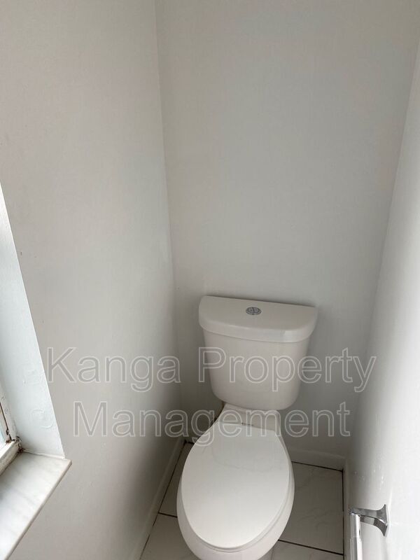 Building Photo - 11405 NW 35th St