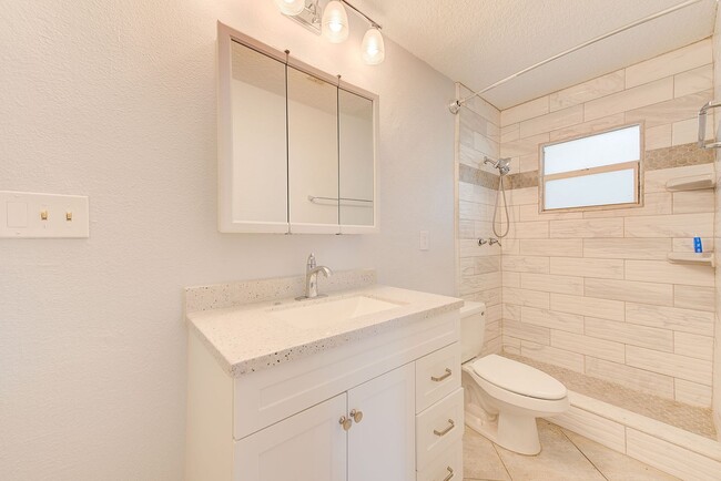 Building Photo - $500 Move-In Special – Limited Time!