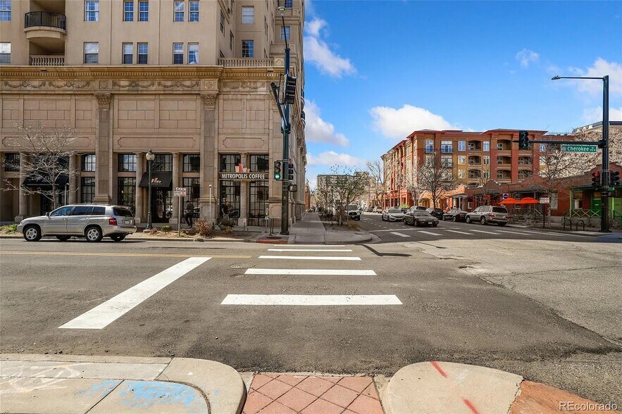 Building Photo - 300 W 11th Ave