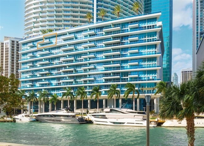 Building Photo - 200 Biscayne Blvd Way