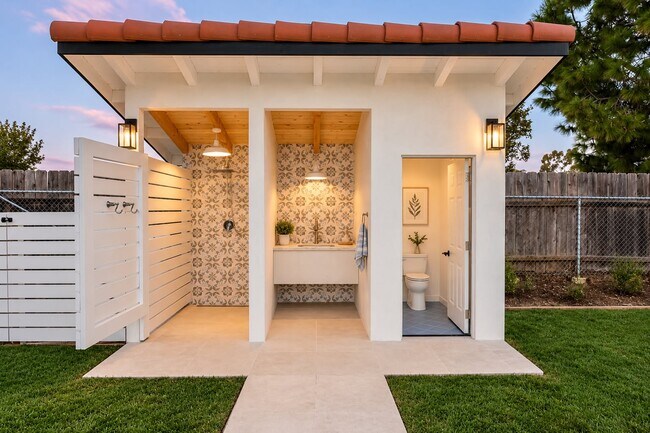 Building Photo - 7776 Madrilena Way