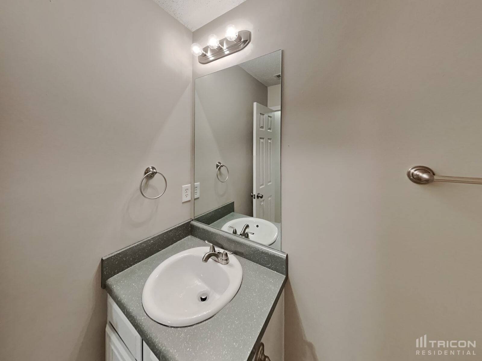 Building Photo - 4615 Derby Loop