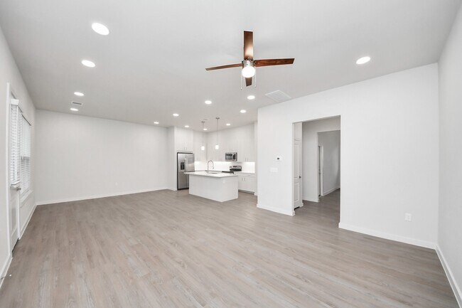 Building Photo - 22042 Ferguson Mdw Ln
