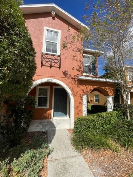 Building Photo - 10934 Johanna Ave