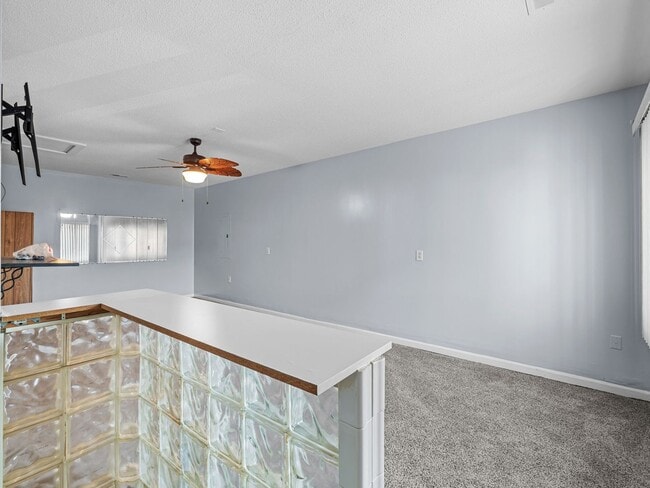 Building Photo - Beautiful 4 Bedroom Home with Bonus Room and Fenced Yard