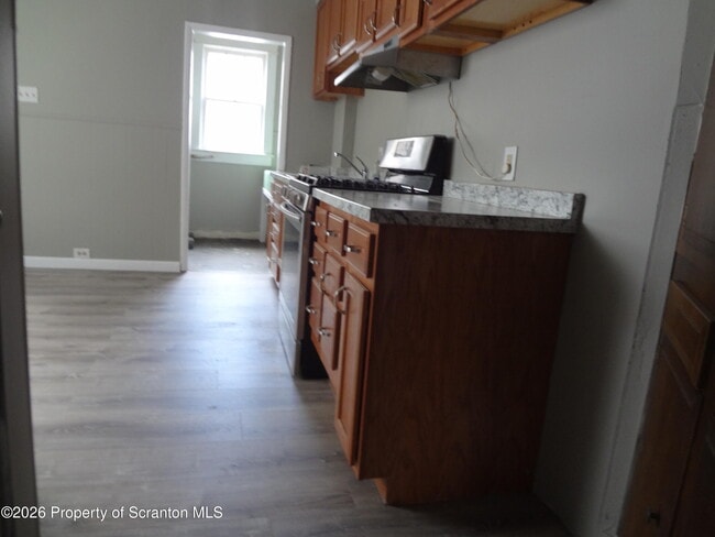 Building Photo - 52 Center St