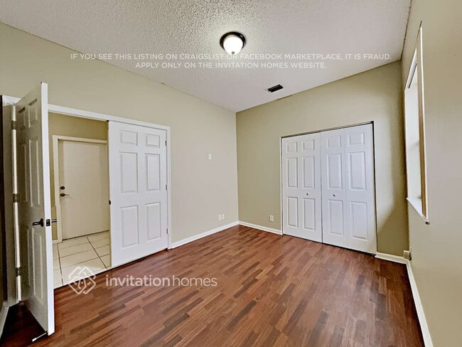 Building Photo - 4845 NW 20th Pl