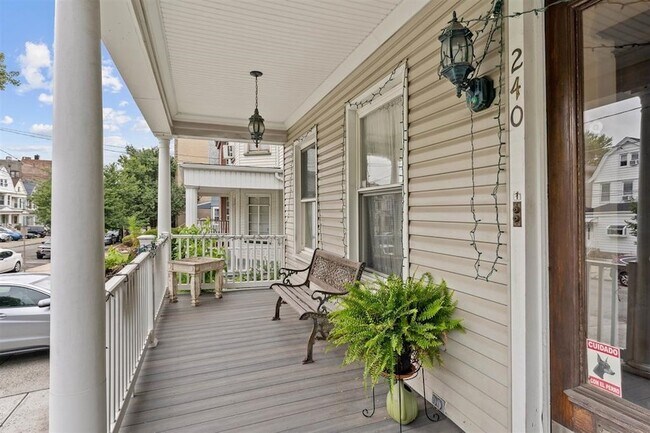 Building Photo - 240 Harrison Ave