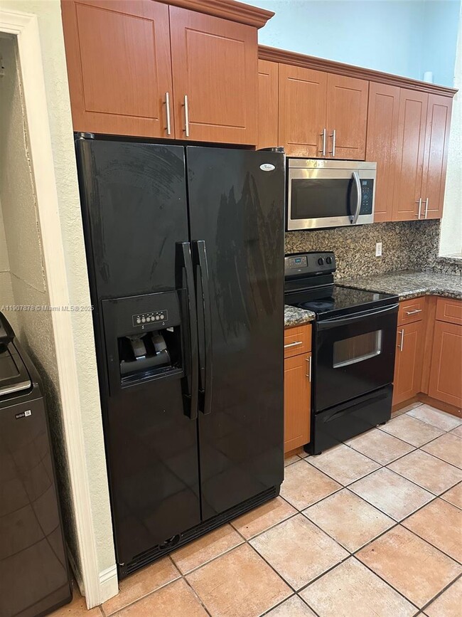 Building Photo - 1830 Banyan Creek Cir N