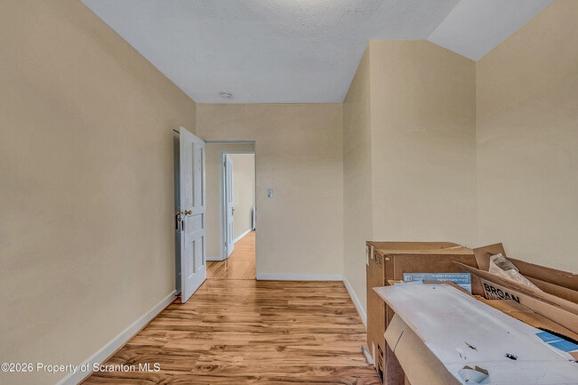 Building Photo - 402 Scott St