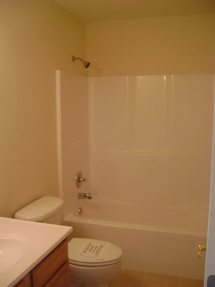 Building Photo - 43087 W Pleasant Ridge Rd