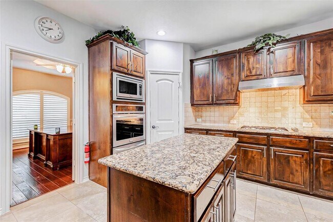 Building Photo - 20307 Cortina Valley Dr