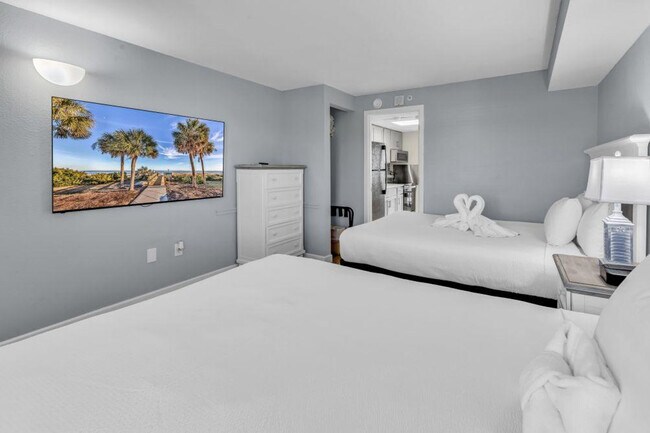 Building Photo - 2300 N Ocean Blvd