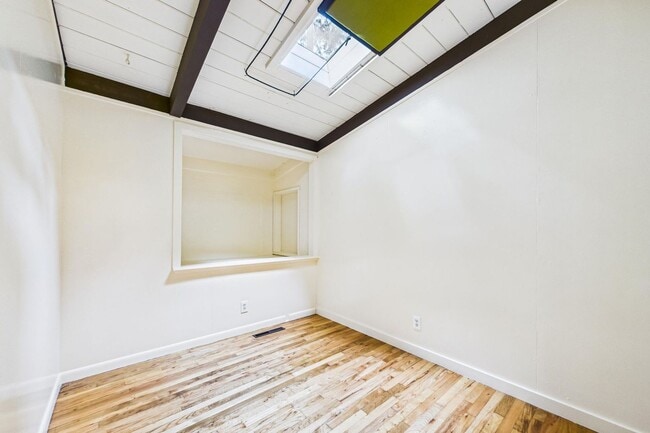 Building Photo - 2910 Greenbriar Ln