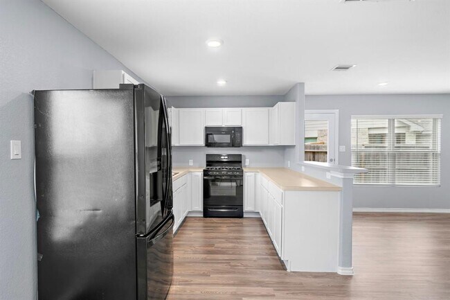 Building Photo - 32510 Orchard Haze Dr