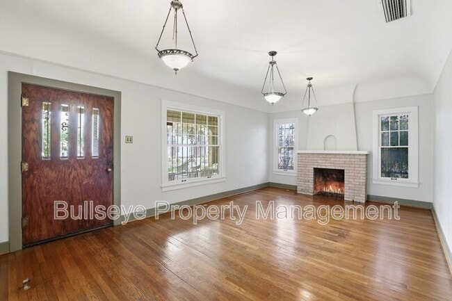 Building Photo - 718 W Roosevelt St