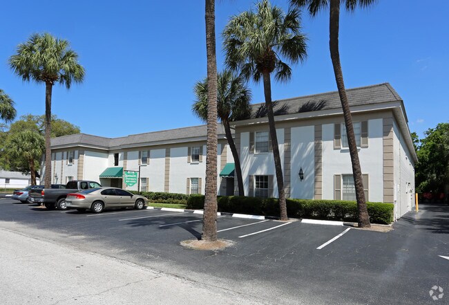 Lancaster Apartments - Lancaster