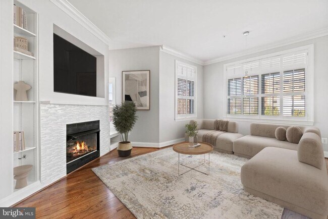 Building Photo - 12168 Chancery Station Cir