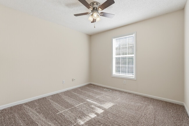 Building Photo - 3007 Clove Tree Ln