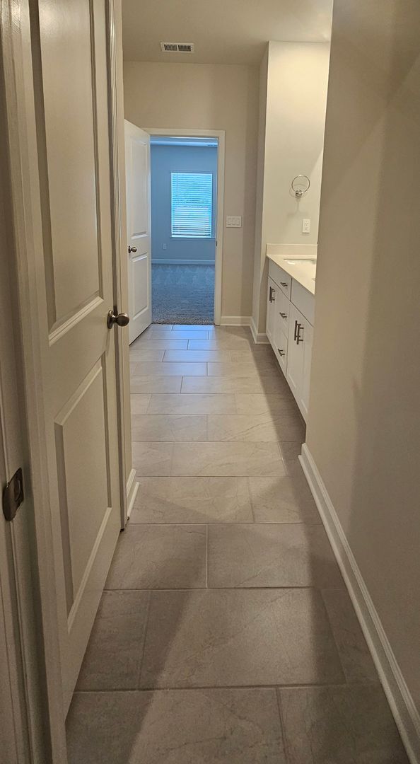 Building Photo - Long-Term Luxury Living – New Waterside Co...