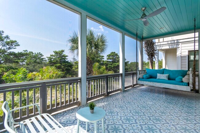 Building Photo - 153 Cypress Dr